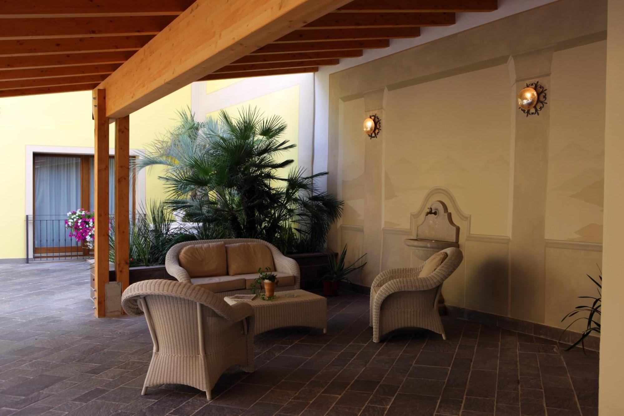 Agriturismo Il Barone Moniga del Garda Exterior foto